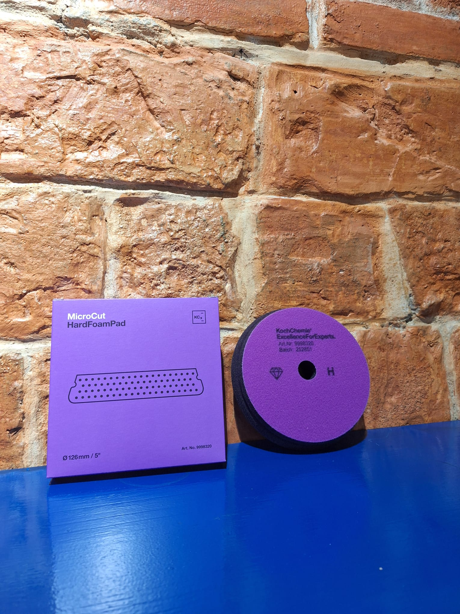 Image of Koch Chemie 126mmx23mm Purple Micro Hard Cut Foam Pad